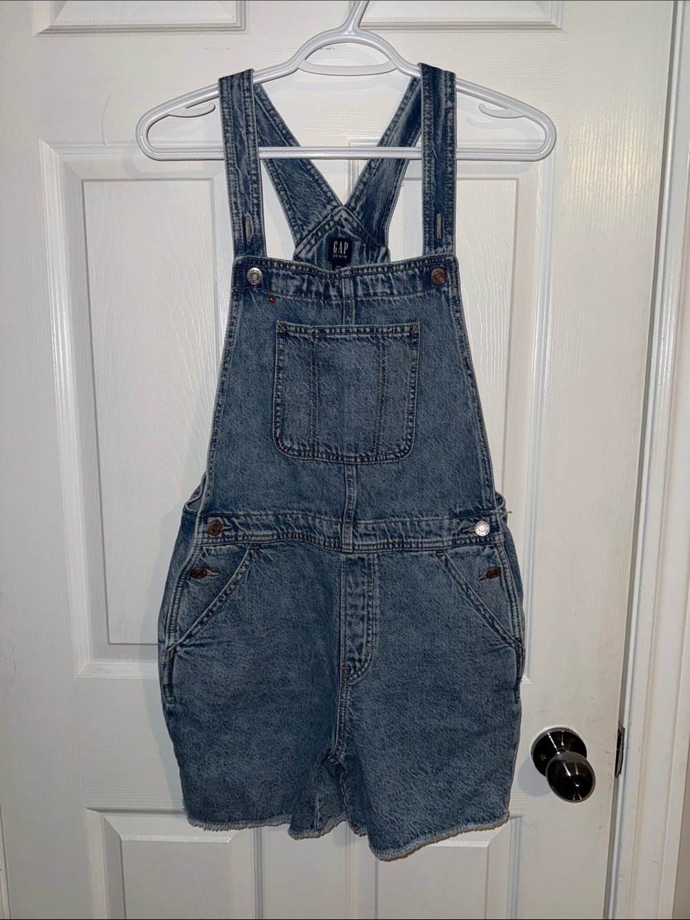 GAP Vintage Wash Denim Short Overalls in Blue